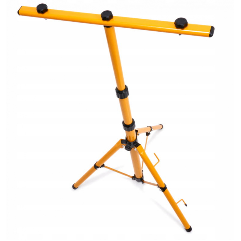 Dvojno stojalo za LED reflektorje